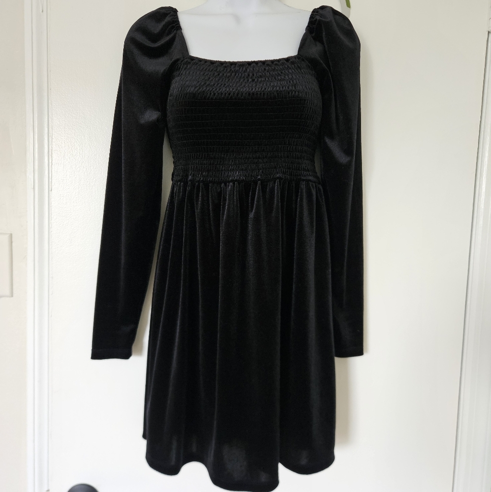 Gap Y2K Babydoll Dress XS Velvet Puff Sleeve Smocked Milkmaid Whimsigoth Goth